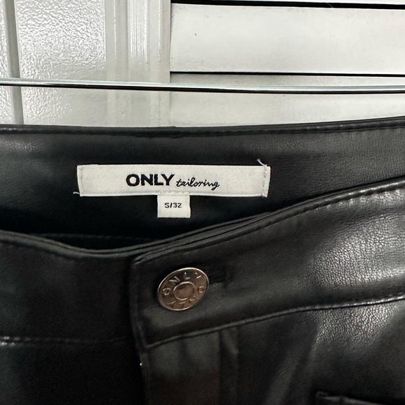 Only Faux Leather Pants - Picture 4 of 8